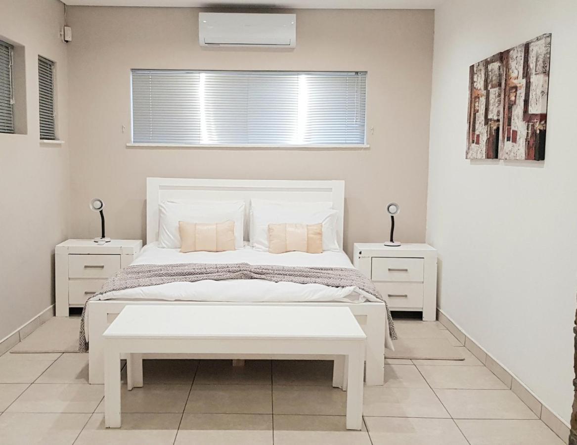 Feather Self Catering Accommodation ويندهوك المظهر الخارجي الصورة